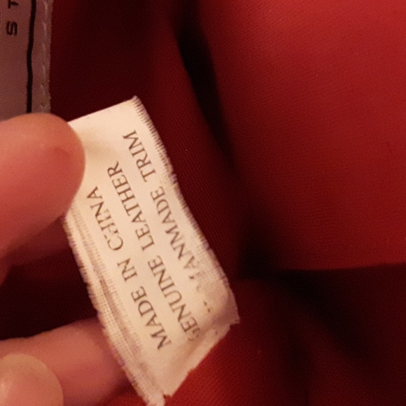 Pelle Studio- Elegant Red Leather Backpack - Picture 7 of 13